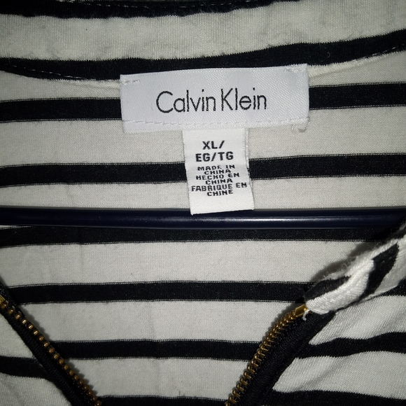 Calvin Klein - Picture 2 of 3
